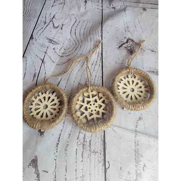Handmade Rustic Snowflake Ornaments Set Of 3 - Picture 6 of 6